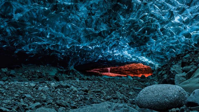 Dr. Andreas Urban - Island Eishöhle